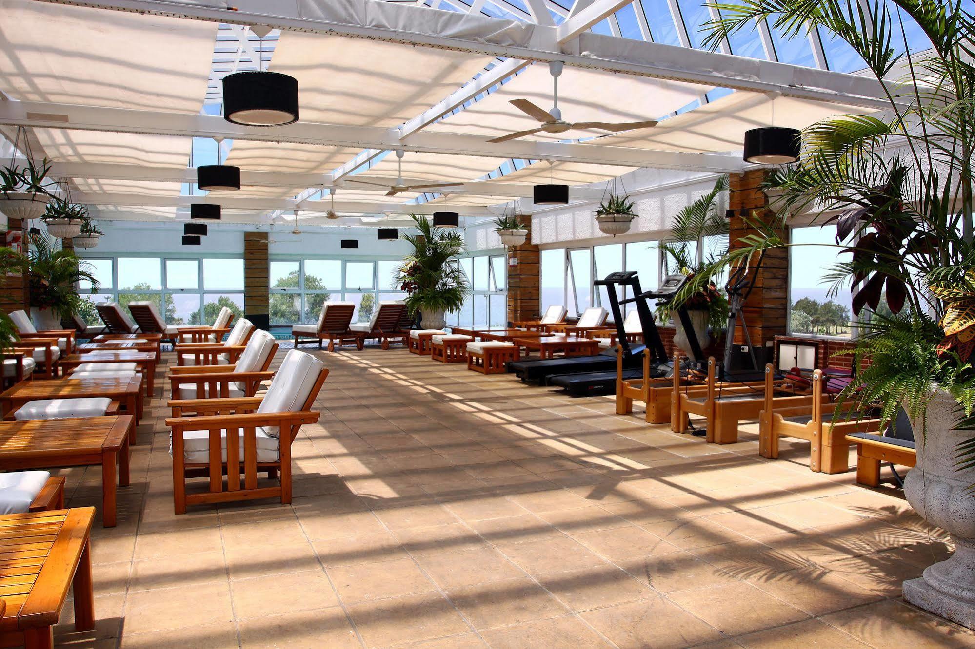 Ramada By Wyndham Buenos Aires Hotel Vicente Lopez Exterior photo
